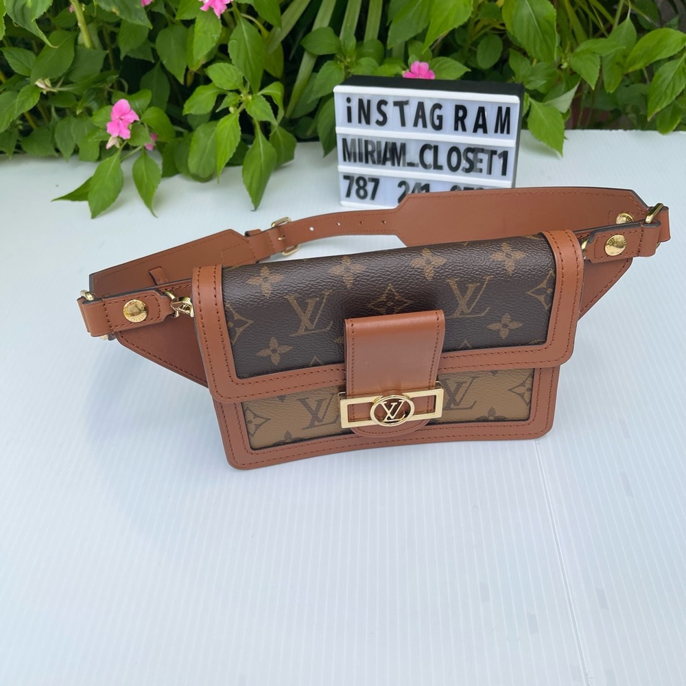 Louis Vuitton belt bag - Picture 13 of 16